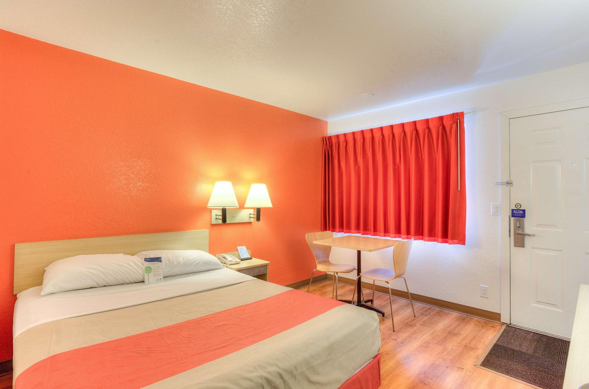 Motel 6-Tigard, Or - Portland South - Lake Oswego Zewnętrze zdjęcie