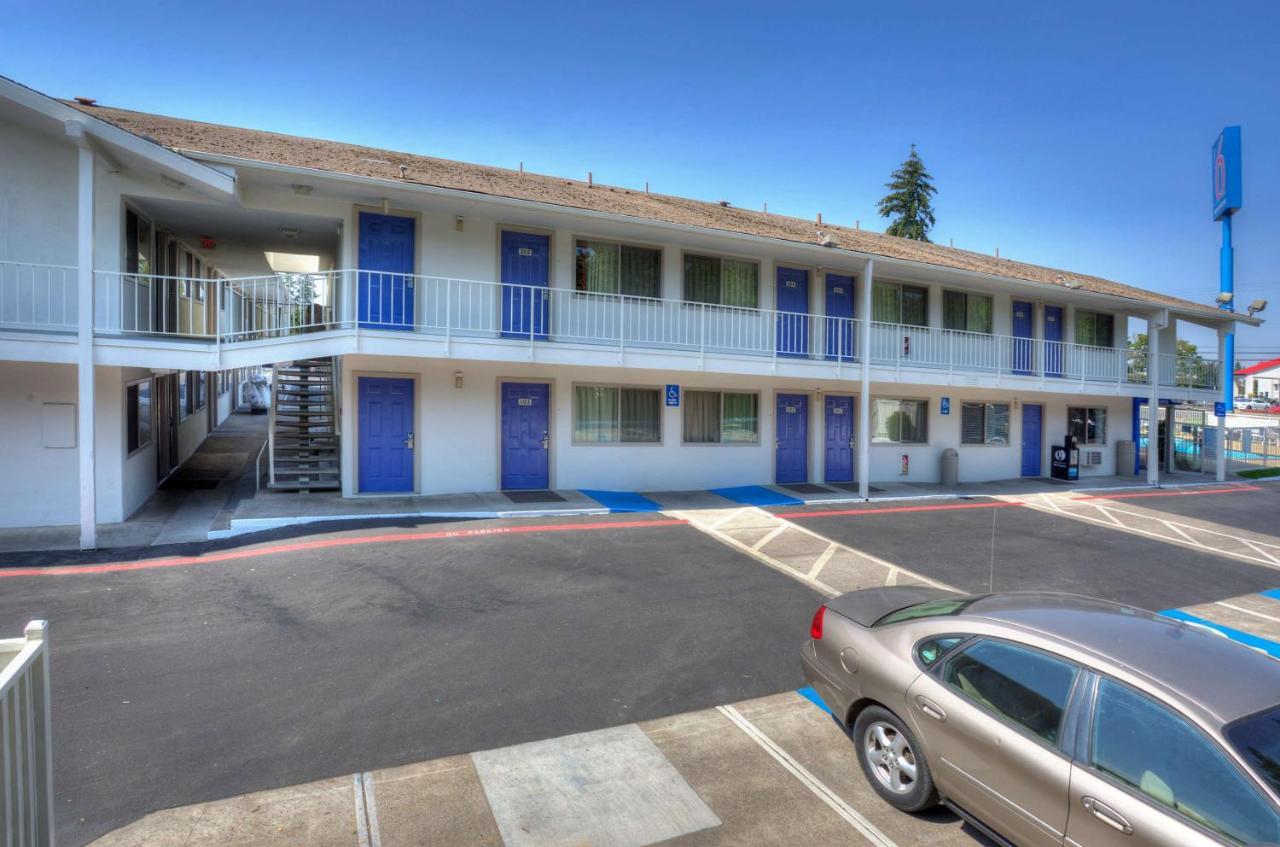 Motel 6-Tigard, Or - Portland South - Lake Oswego Zewnętrze zdjęcie