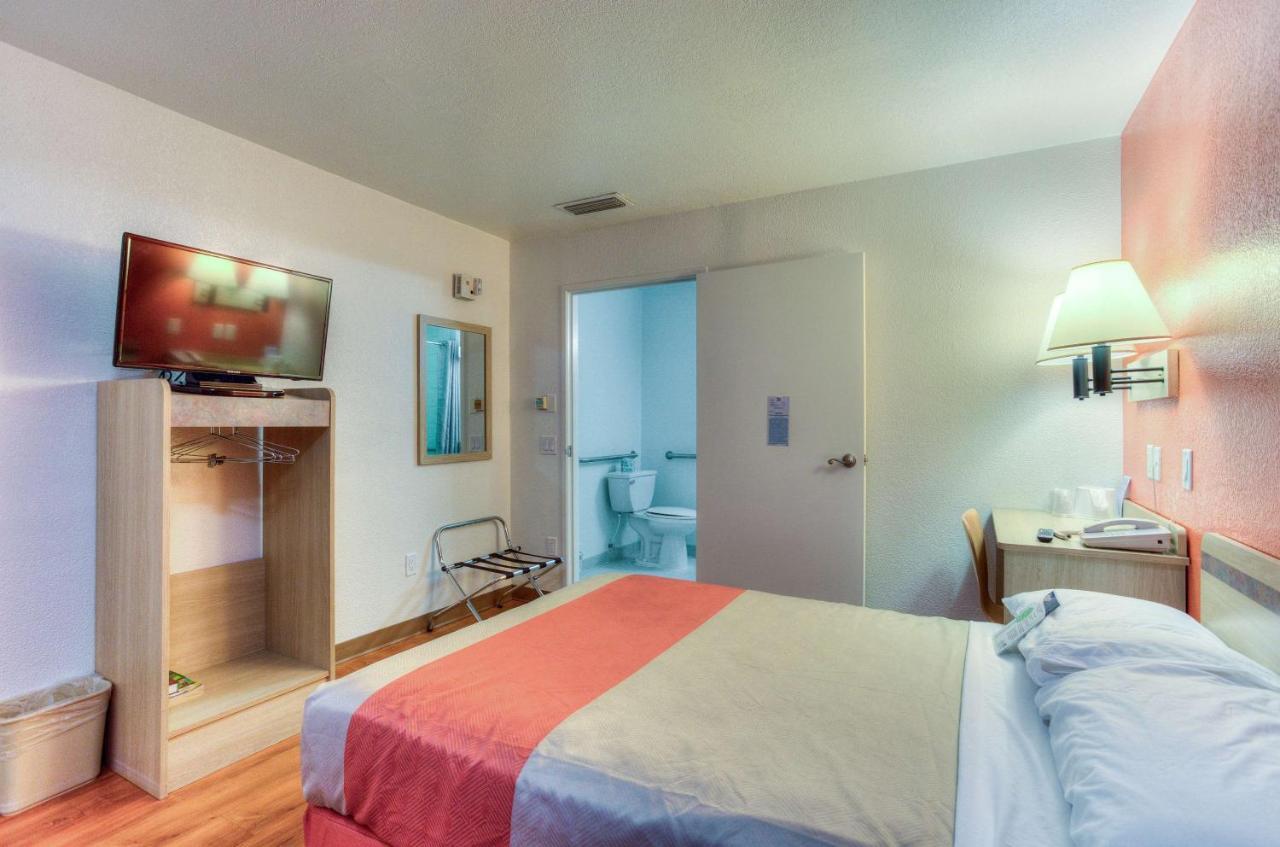 Motel 6-Tigard, Or - Portland South - Lake Oswego Zewnętrze zdjęcie