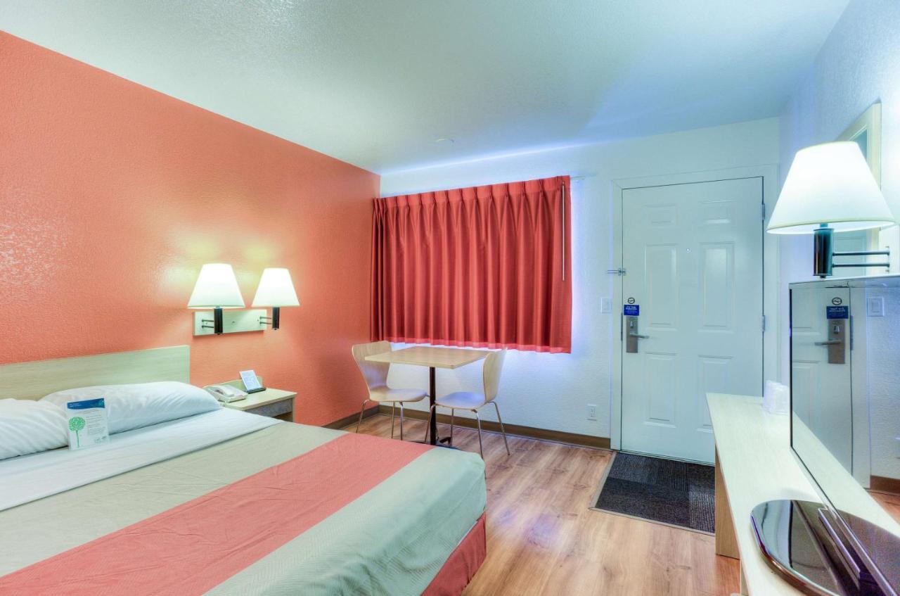Motel 6-Tigard, Or - Portland South - Lake Oswego Zewnętrze zdjęcie