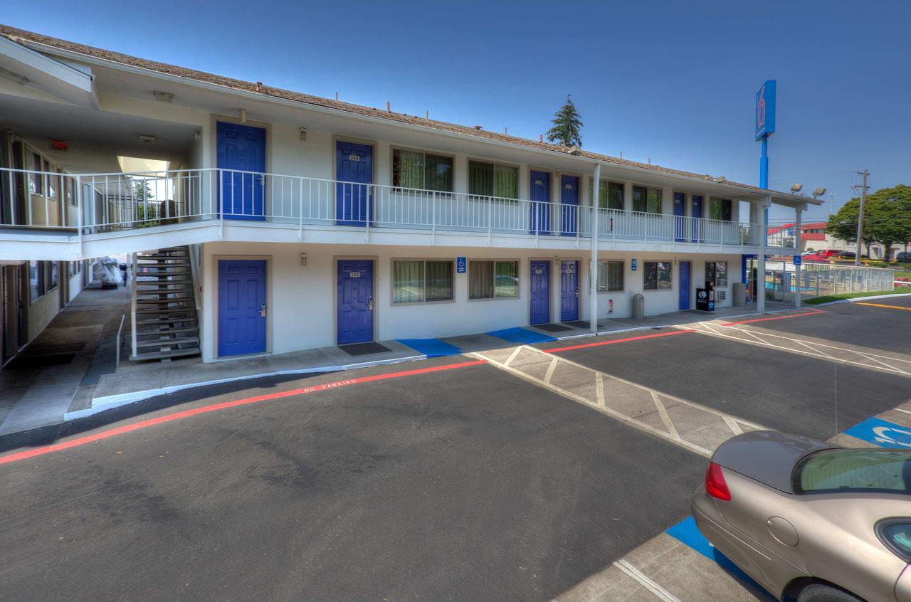 Motel 6-Tigard, Or - Portland South - Lake Oswego Zewnętrze zdjęcie