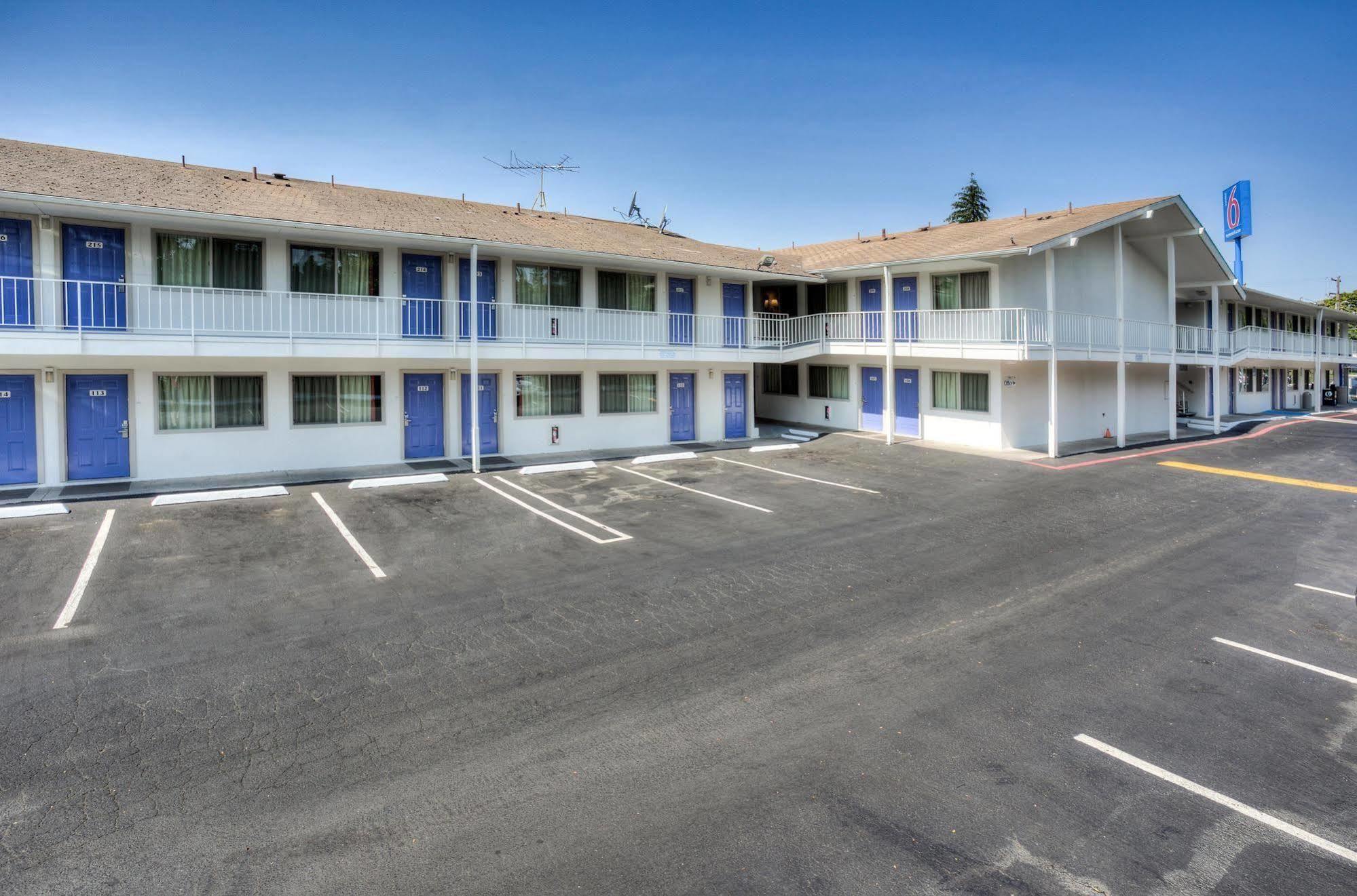 Motel 6-Tigard, Or - Portland South - Lake Oswego Zewnętrze zdjęcie