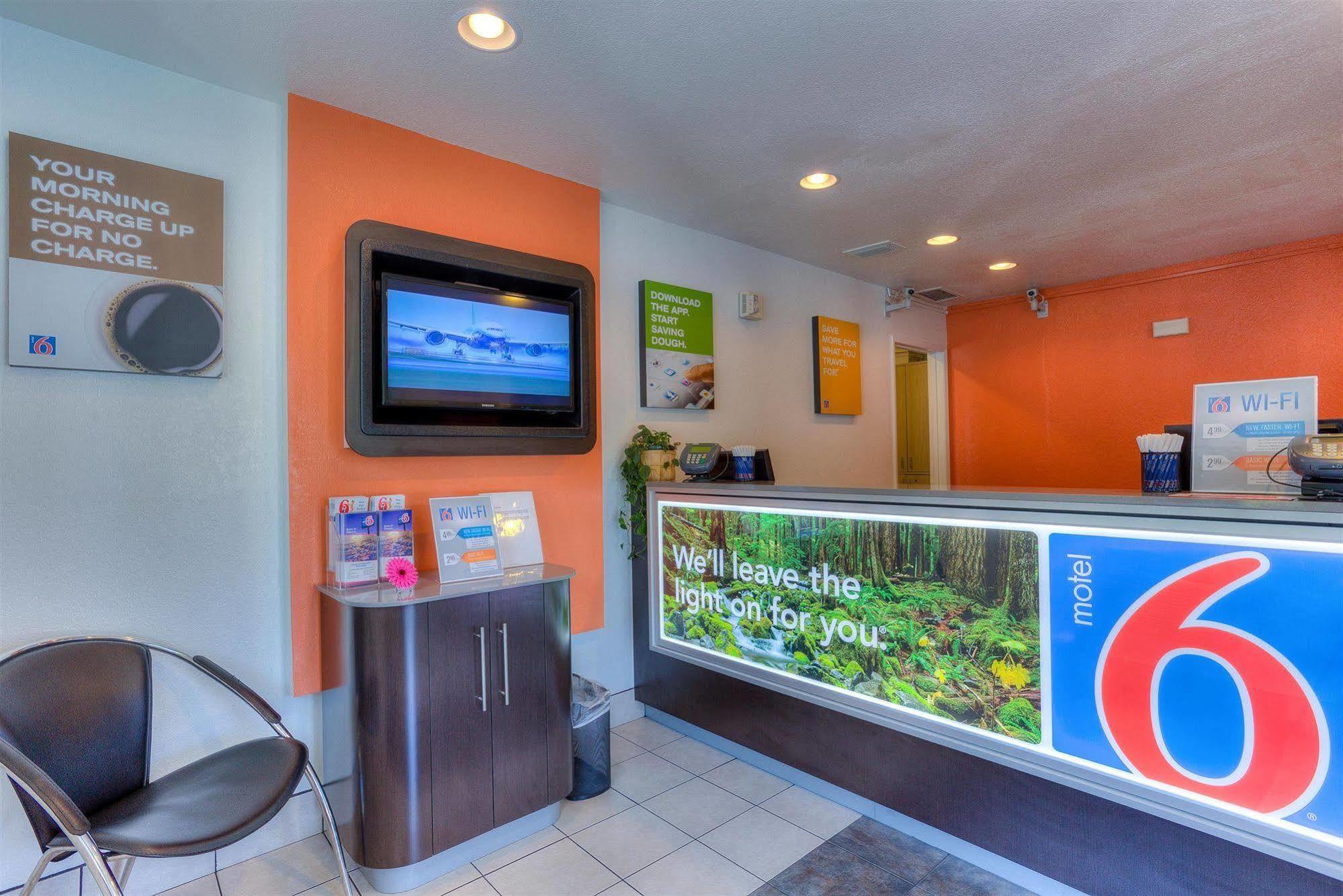 Motel 6-Tigard, Or - Portland South - Lake Oswego Zewnętrze zdjęcie