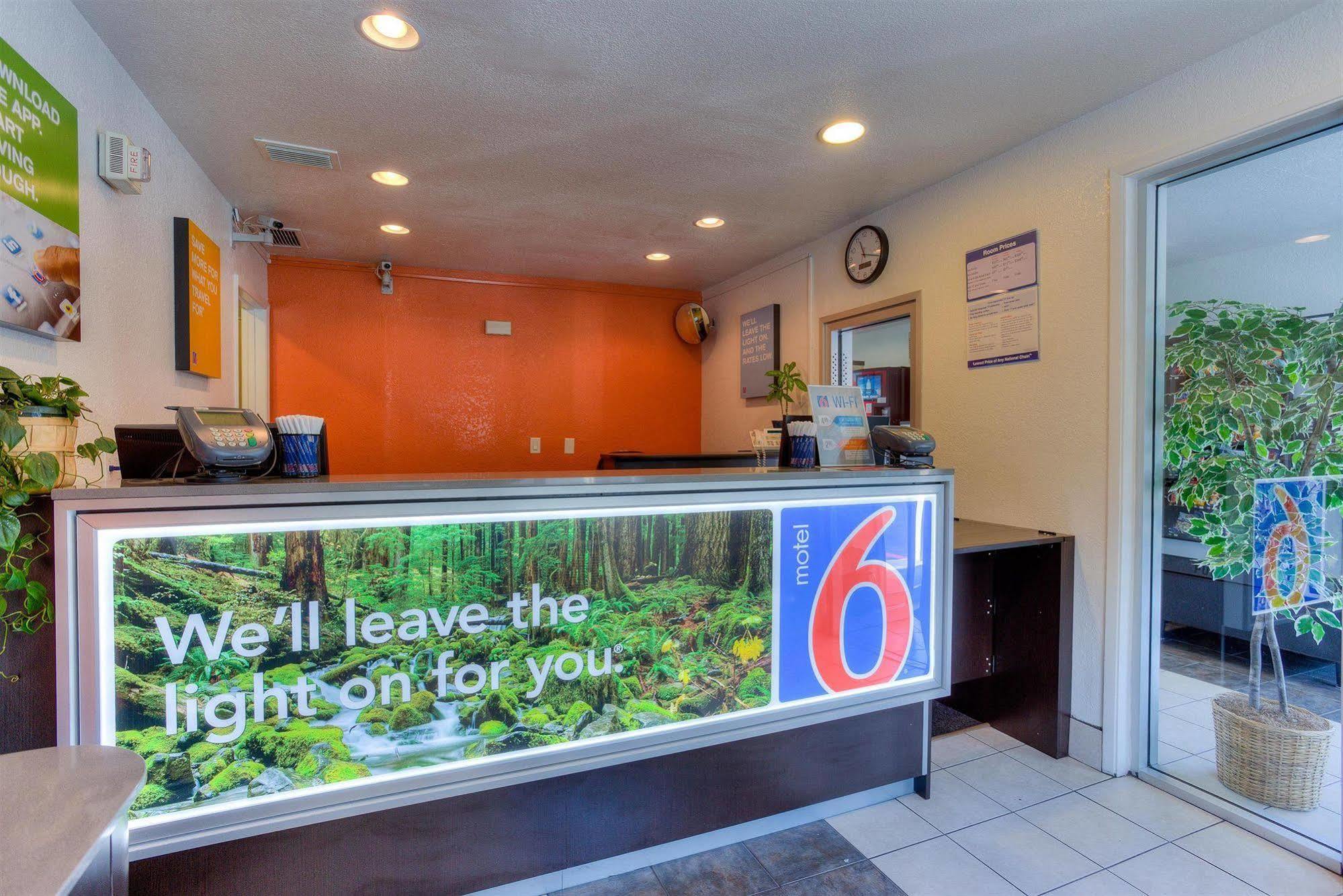 Motel 6-Tigard, Or - Portland South - Lake Oswego Zewnętrze zdjęcie