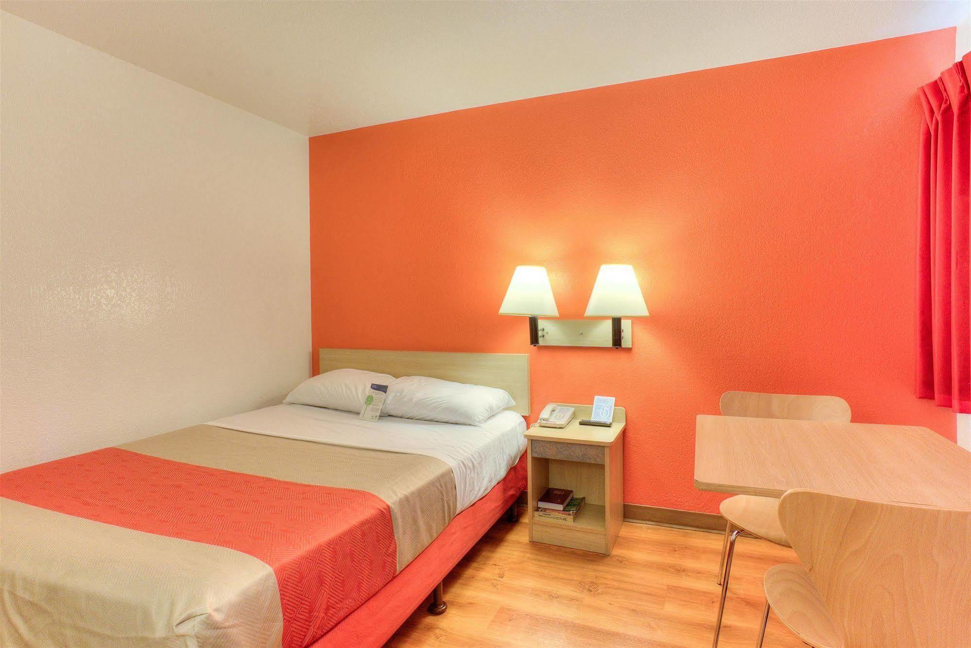 Motel 6-Tigard, Or - Portland South - Lake Oswego Zewnętrze zdjęcie